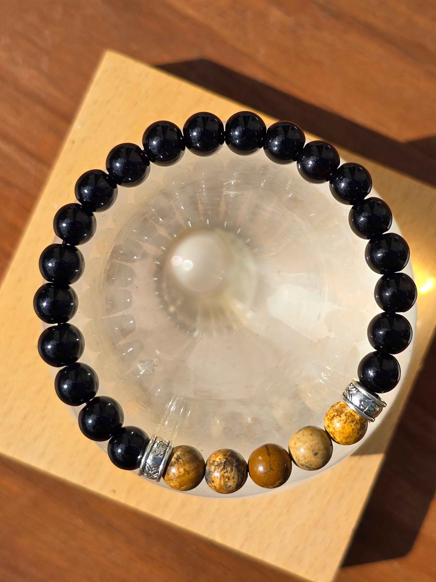Men's Boho elastic beaded bracelet - Black and natural wood effect colours