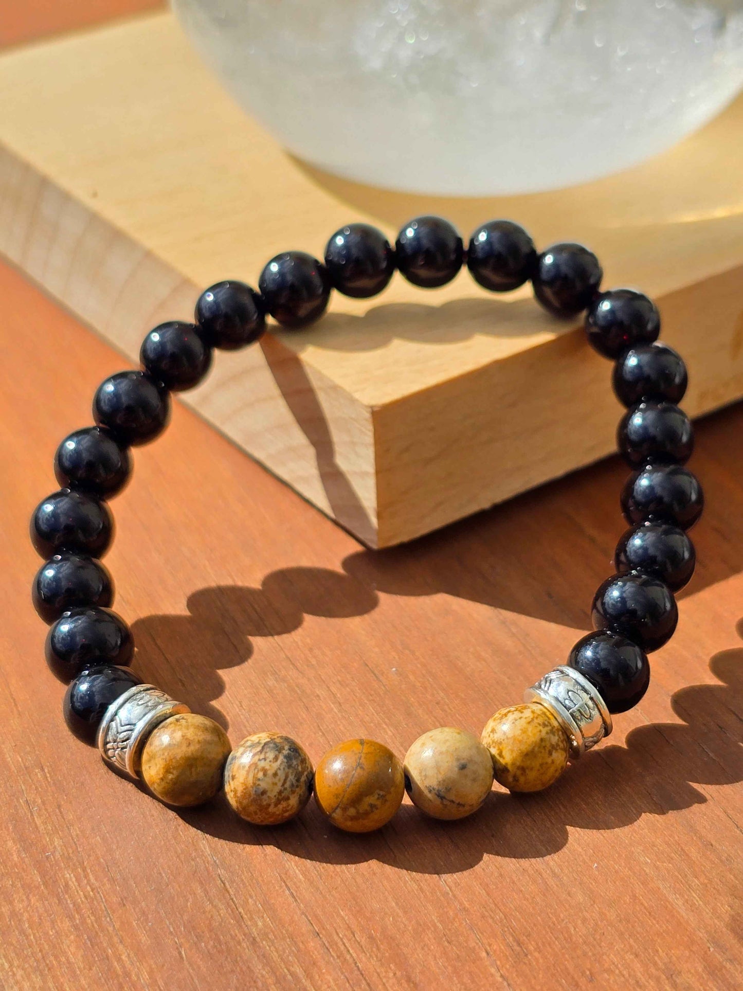 Men's Boho elastic beaded bracelet - Black and natural wood effect colours