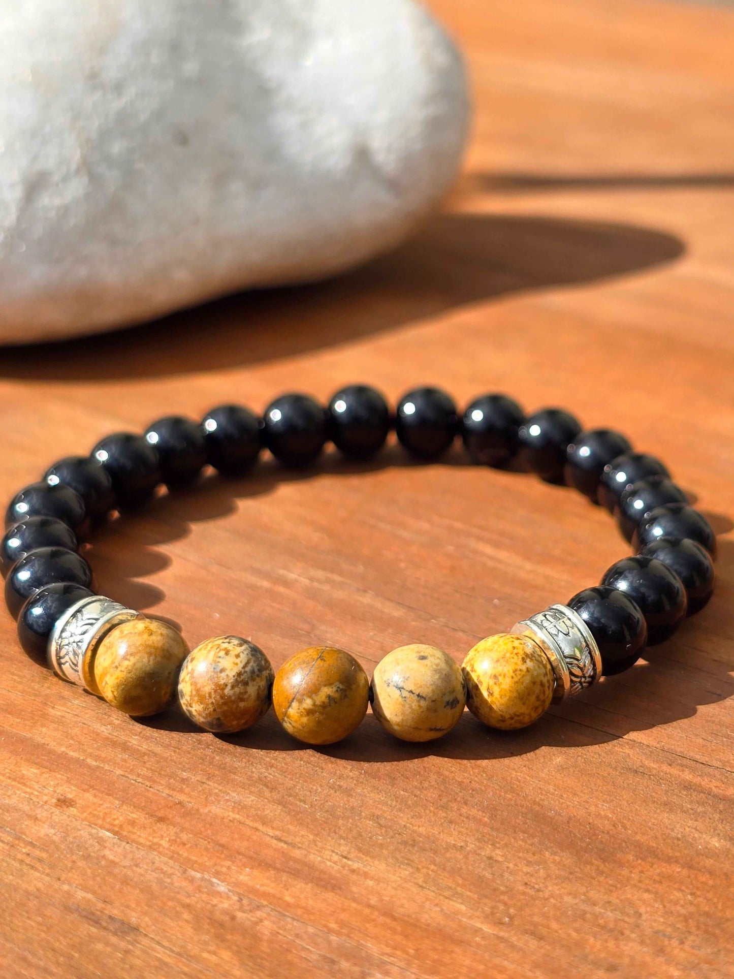 Men's Boho elastic beaded bracelet - Black and natural wood effect colours