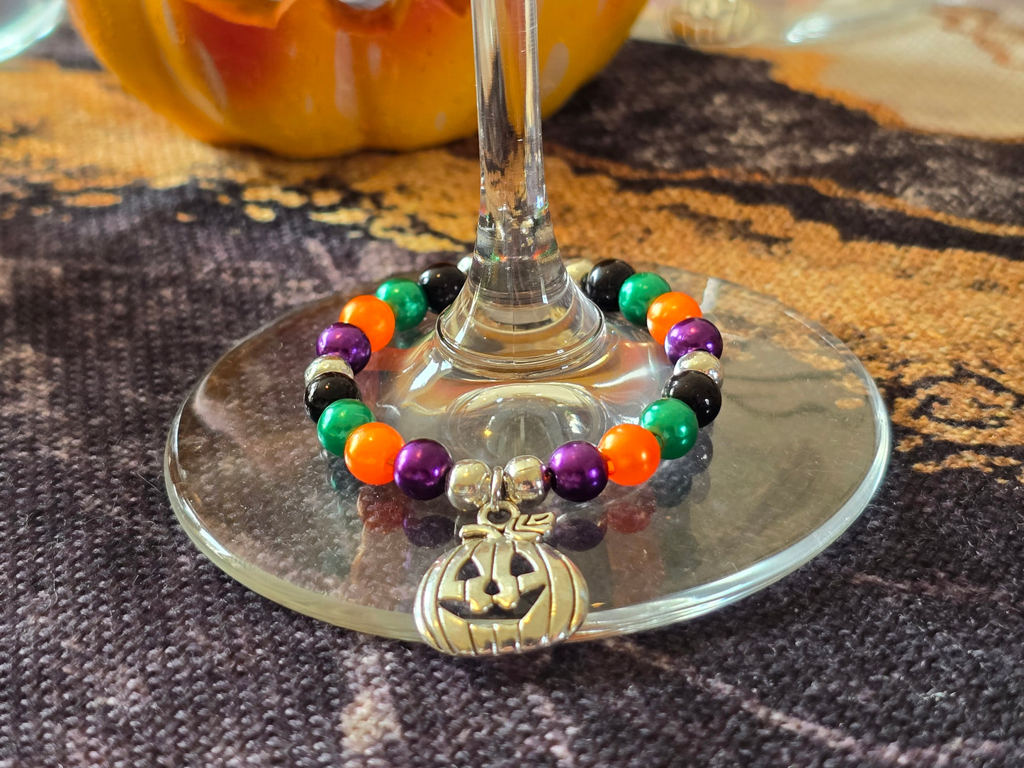 Pumpkin wine glass charms - Halloween party decorations wine/cocktail glass