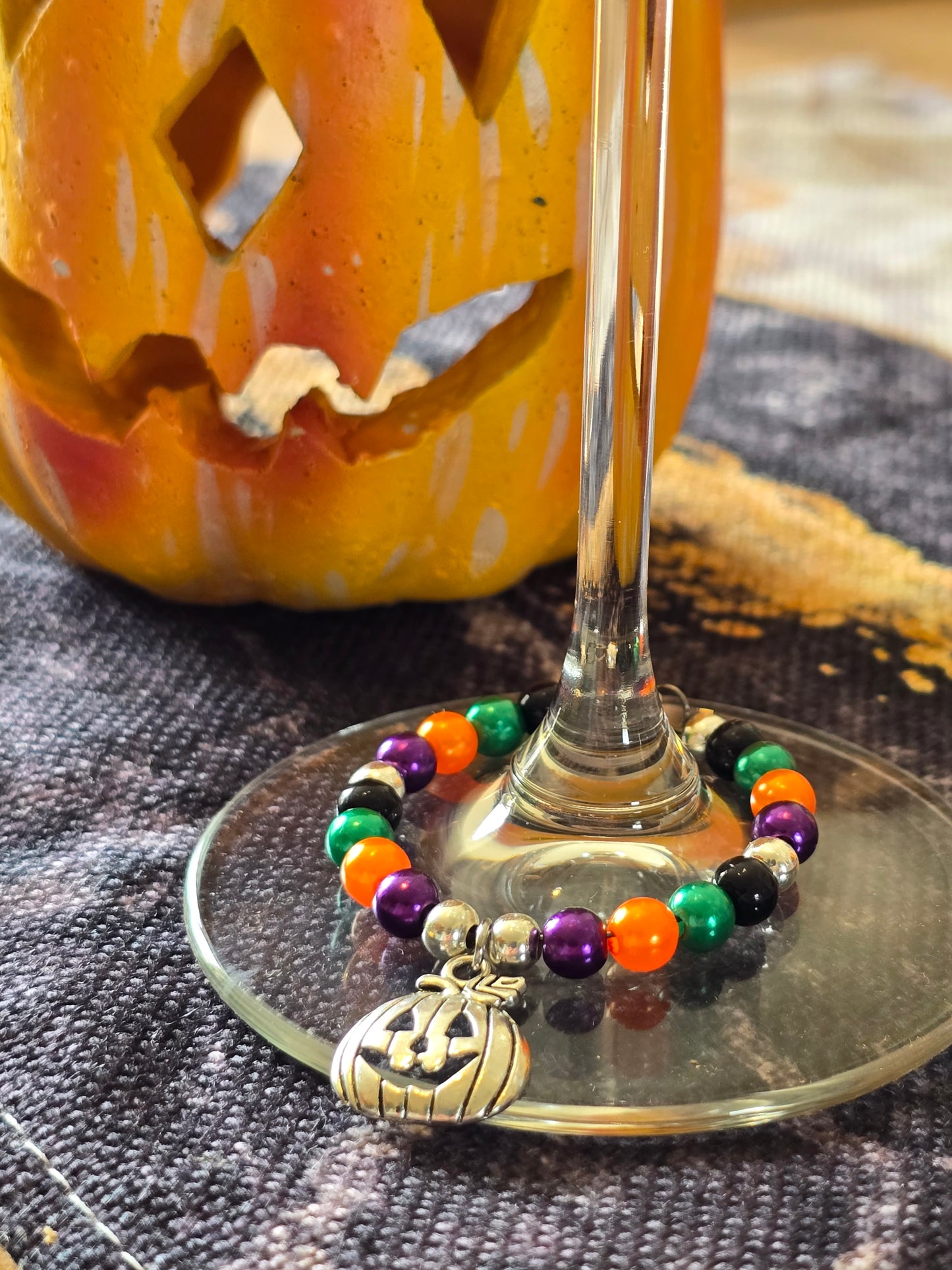 Pumpkin wine glass charms - Halloween party decorations wine/cocktail glass