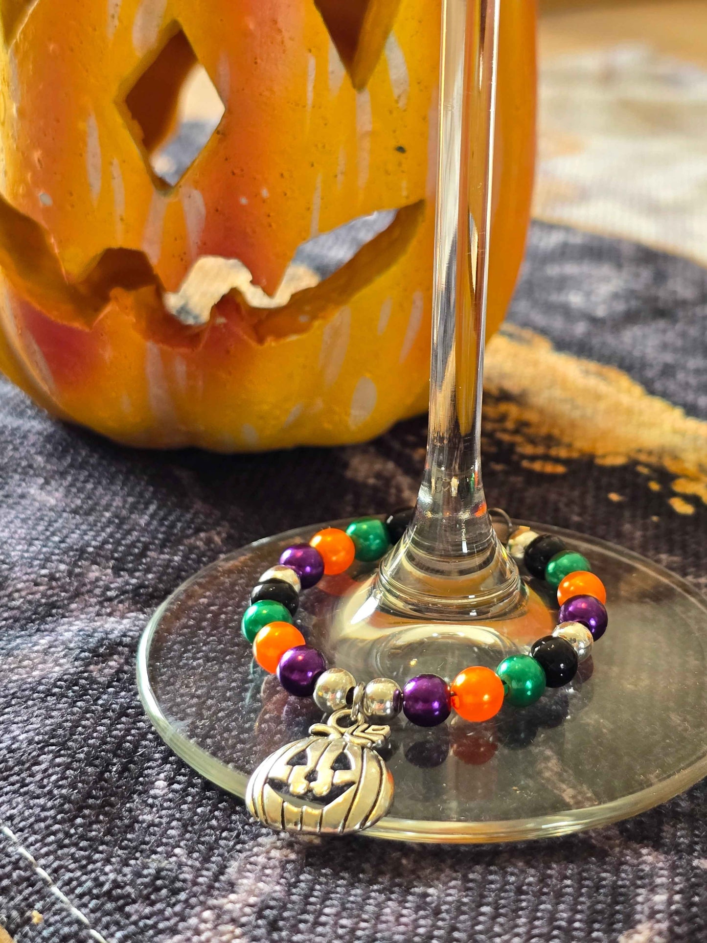 Pumpkin wine glass charms - Halloween party decorations wine/cocktail glass
