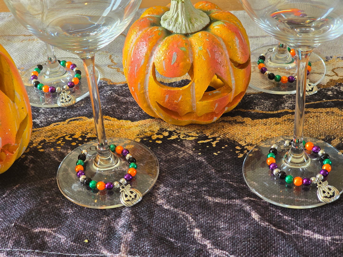 Pumpkin wine glass charms - Halloween party decorations wine/cocktail glass