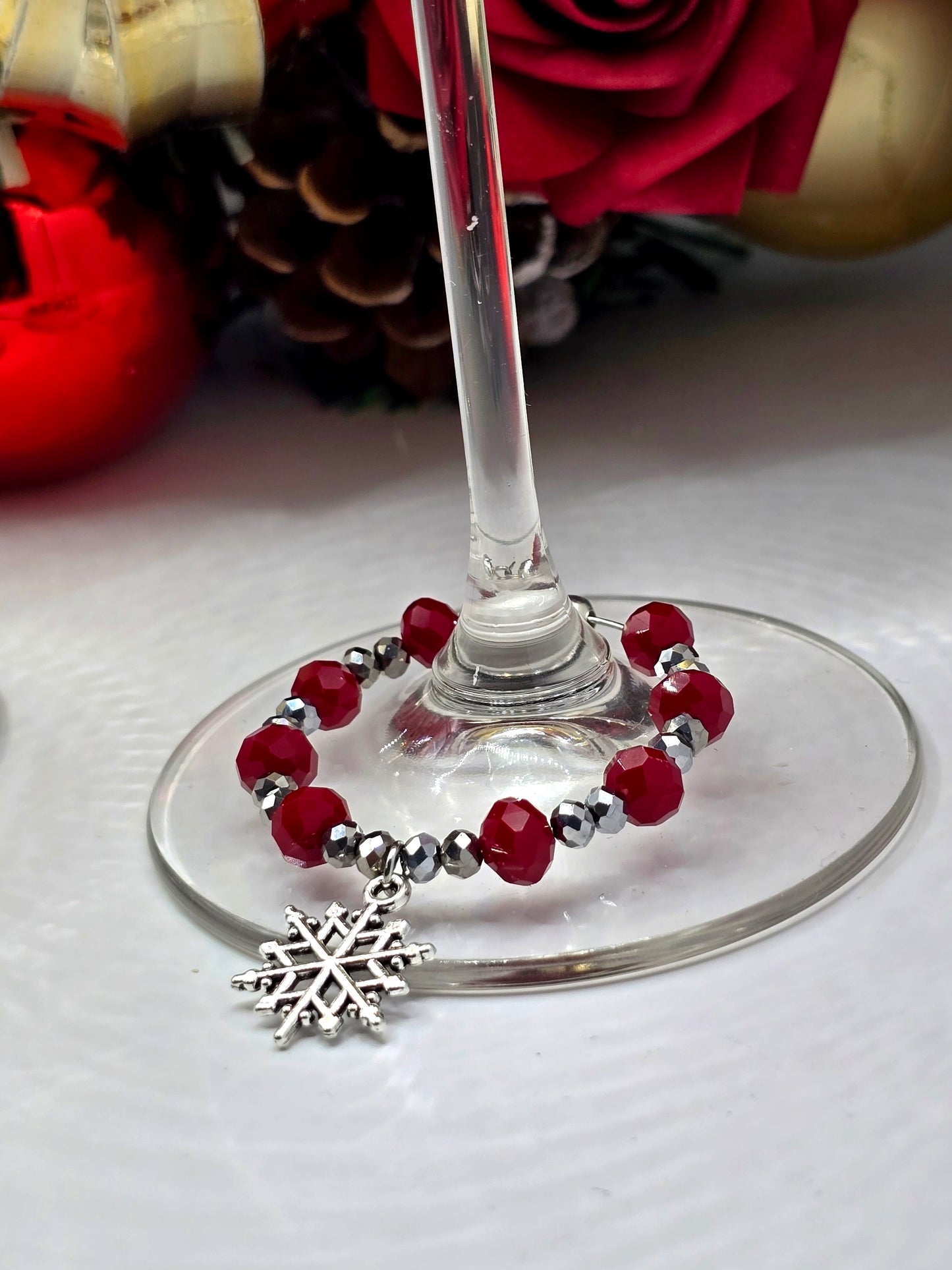 Christmas Wine Glass Charms 4 Pack - Xmas Tree, Stocking, Gift, Snowflake