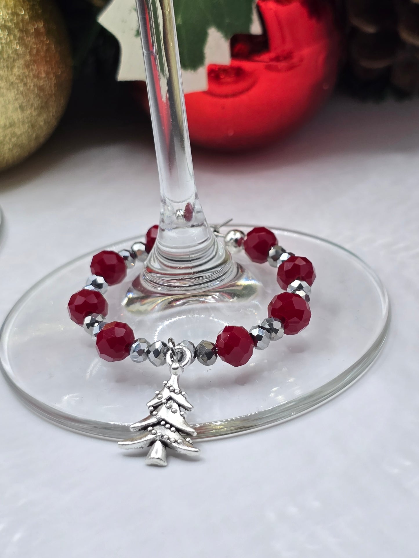 Christmas Wine Glass Charms 4 Pack - Xmas Tree, Stocking, Gift, Snowflake