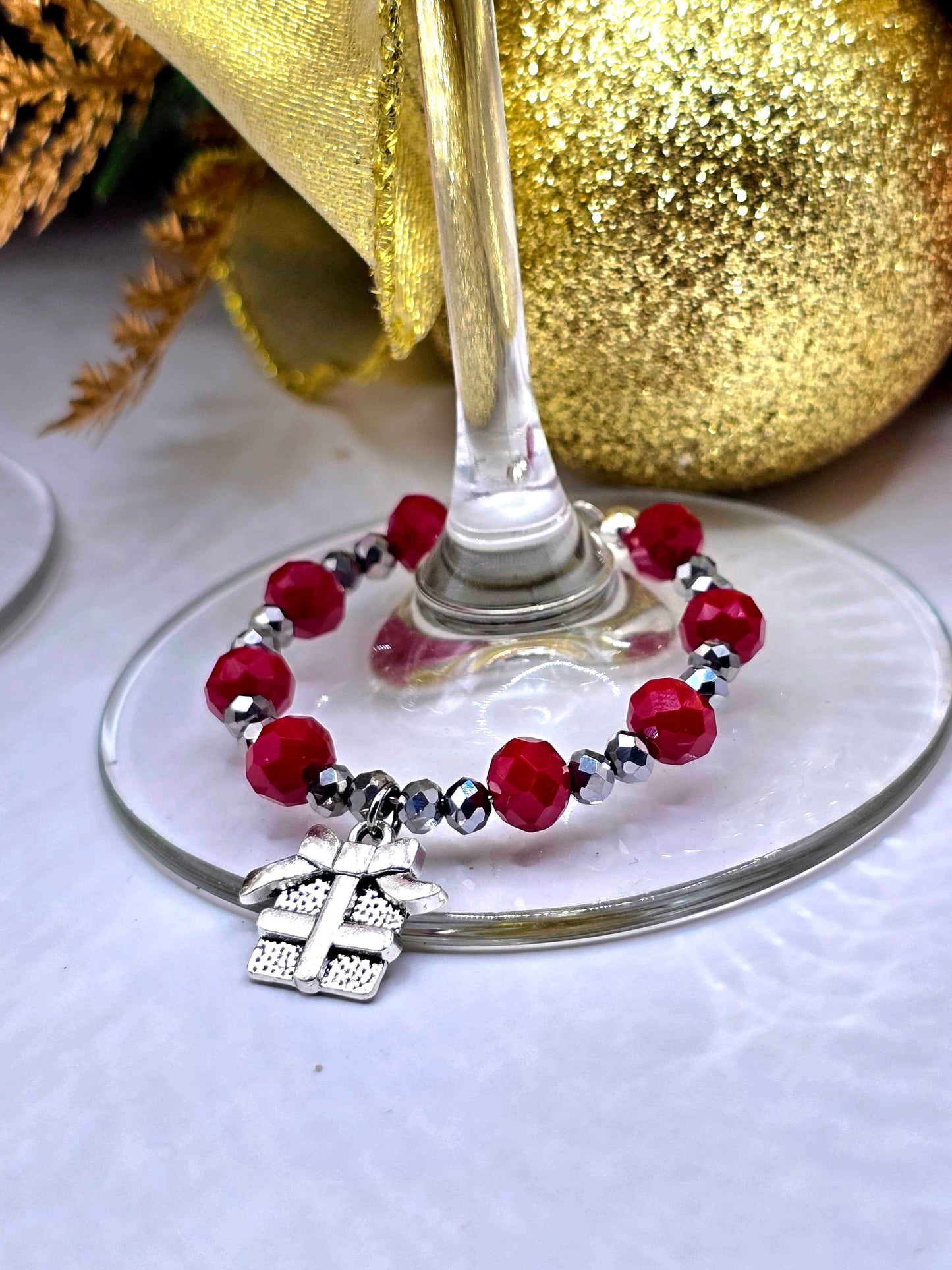 4 Pack Christmas Wine Glass Charms - Xmas Tree, Stocking, Gift, Snowflake
