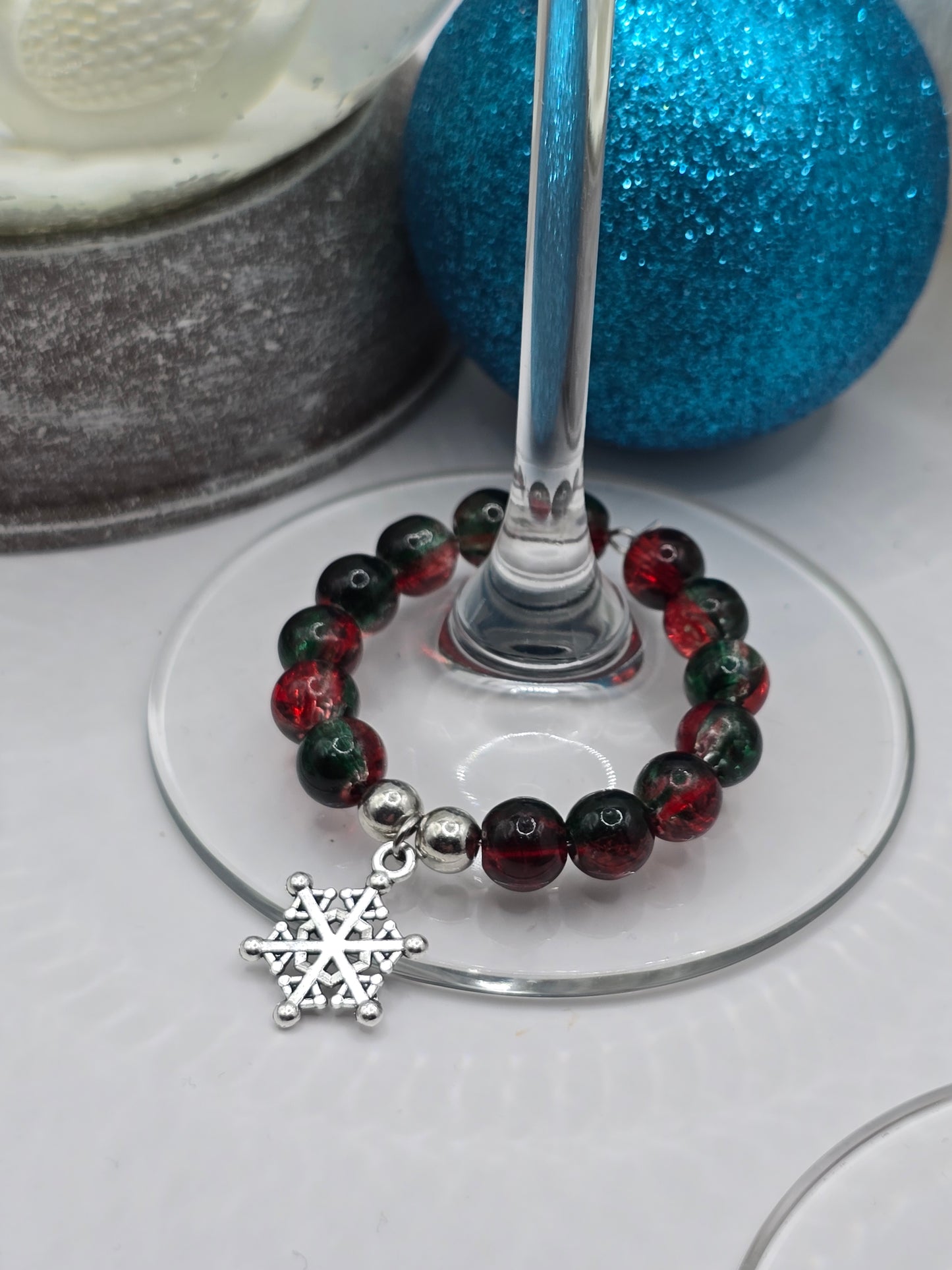 Christmas Wine Glass Charms 4 Pack - Xmas Tree, Stocking, Gift, Snowflake