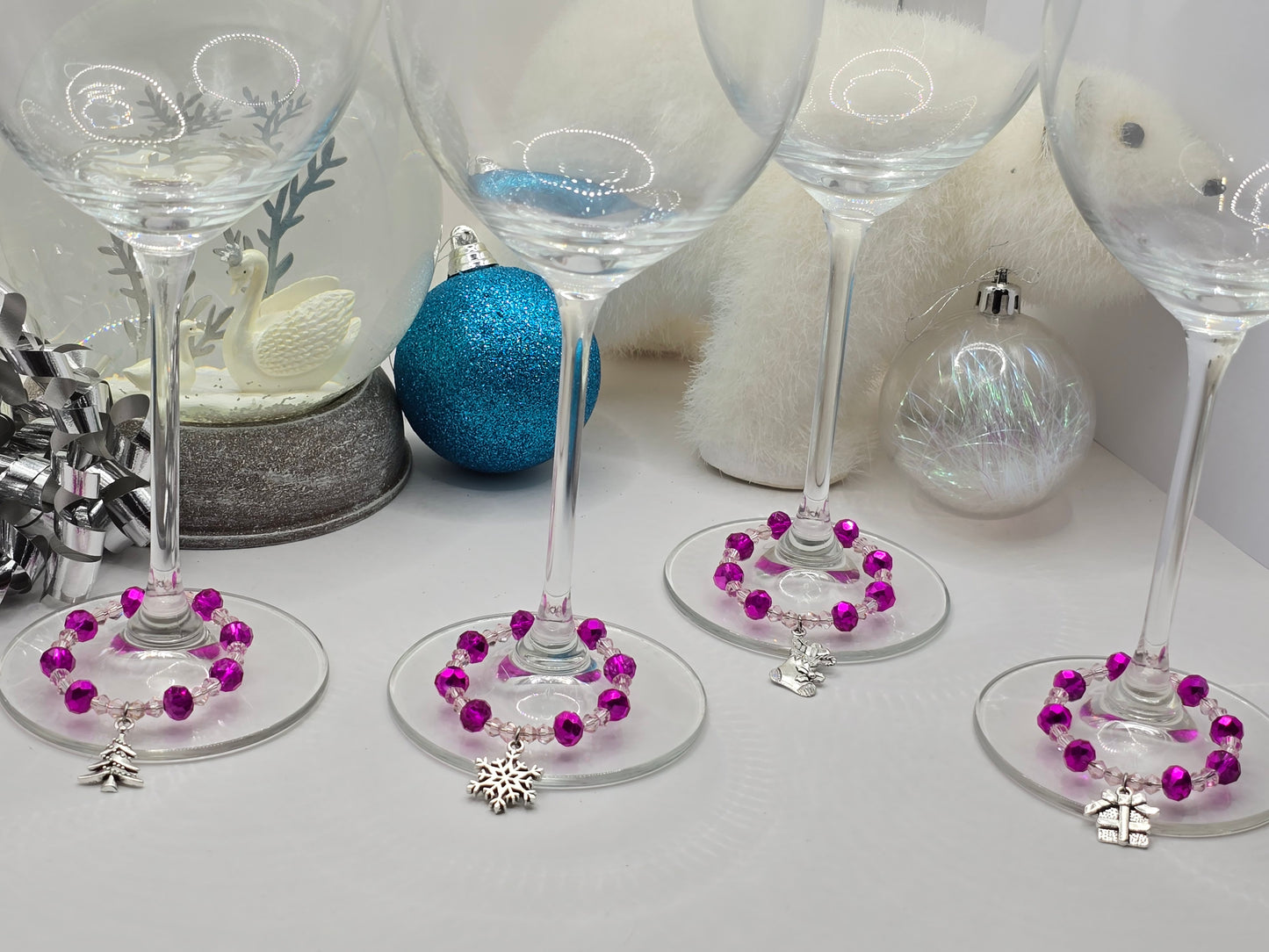 Christmas Wine Glass Charms 4 Pack - Xmas Tree, Stocking, Gift, Snowflake