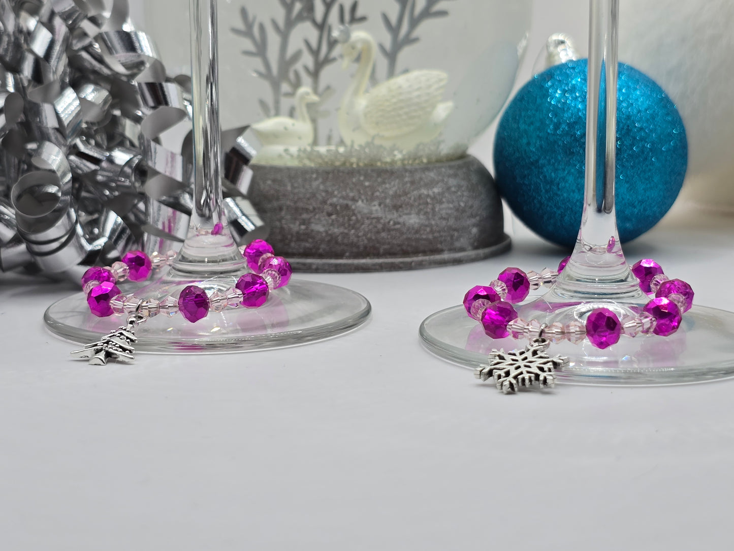 Christmas Wine Glass Charms 4 Pack - Xmas Tree, Stocking, Gift, Snowflake