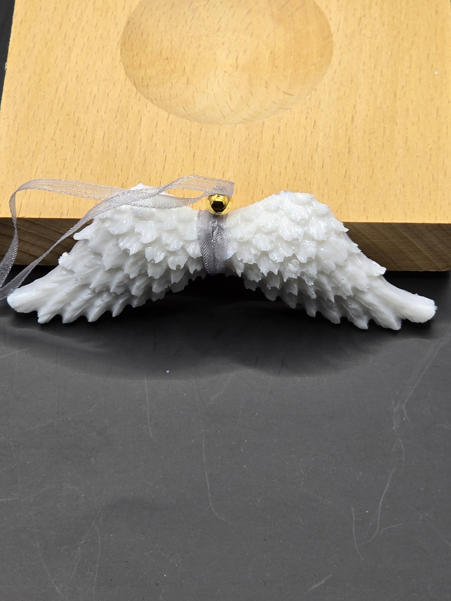 White Resin Angel Wings (Mum / Dad) - Hanging Decoration