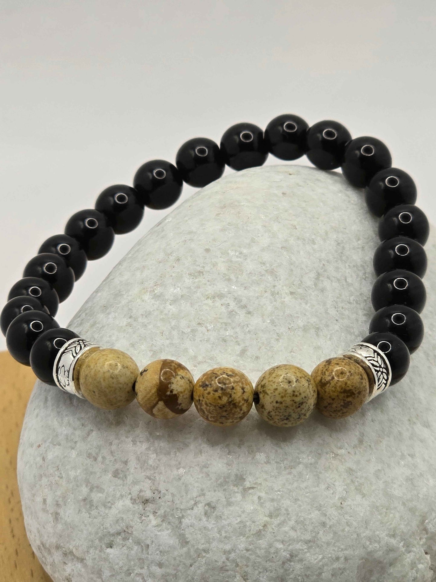 Men's Boho elastic beaded bracelet - Black and natural wood effect colours