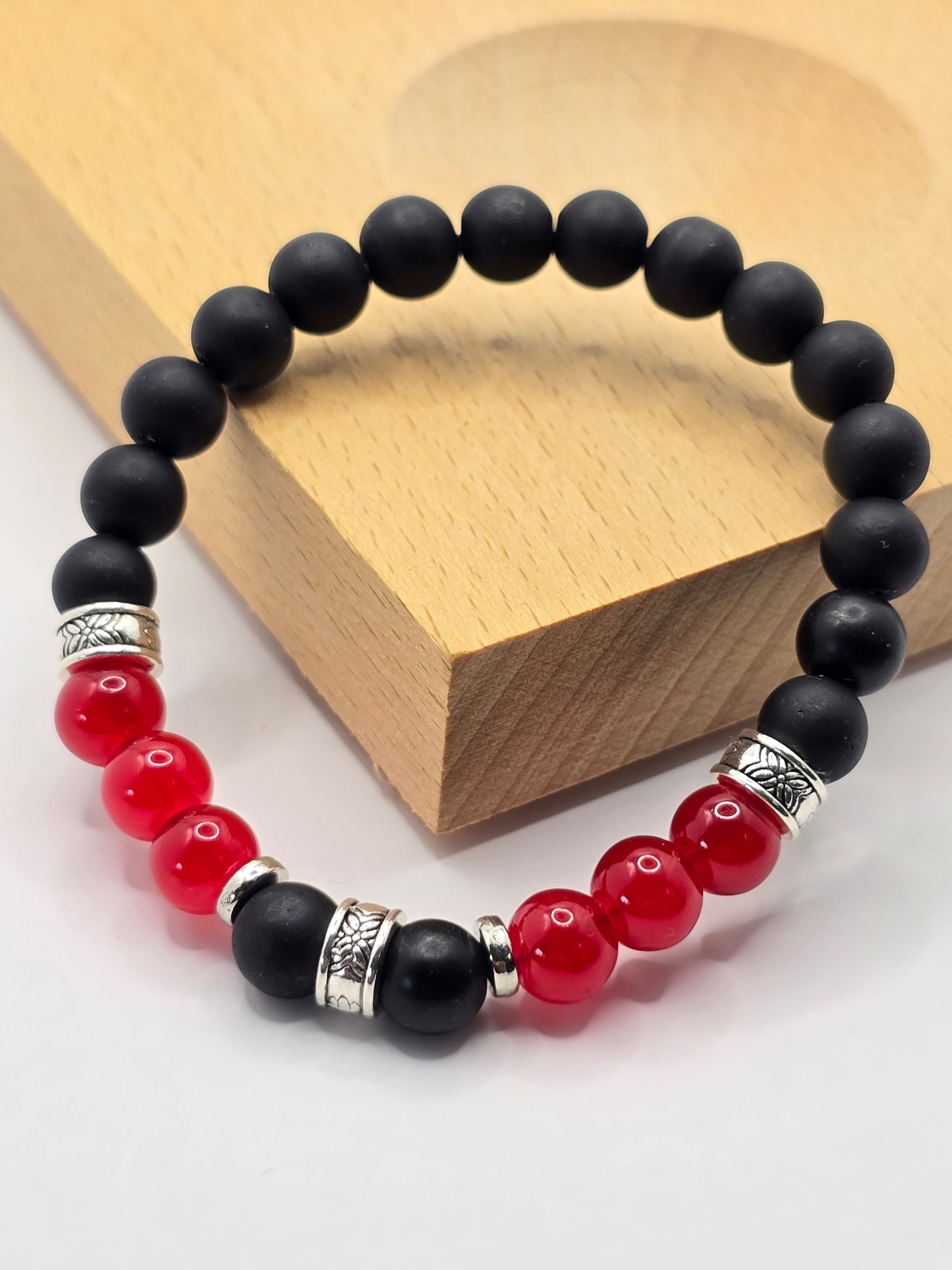 Men's glass beaded bracelet - Handmade black and red elasticated bracelet