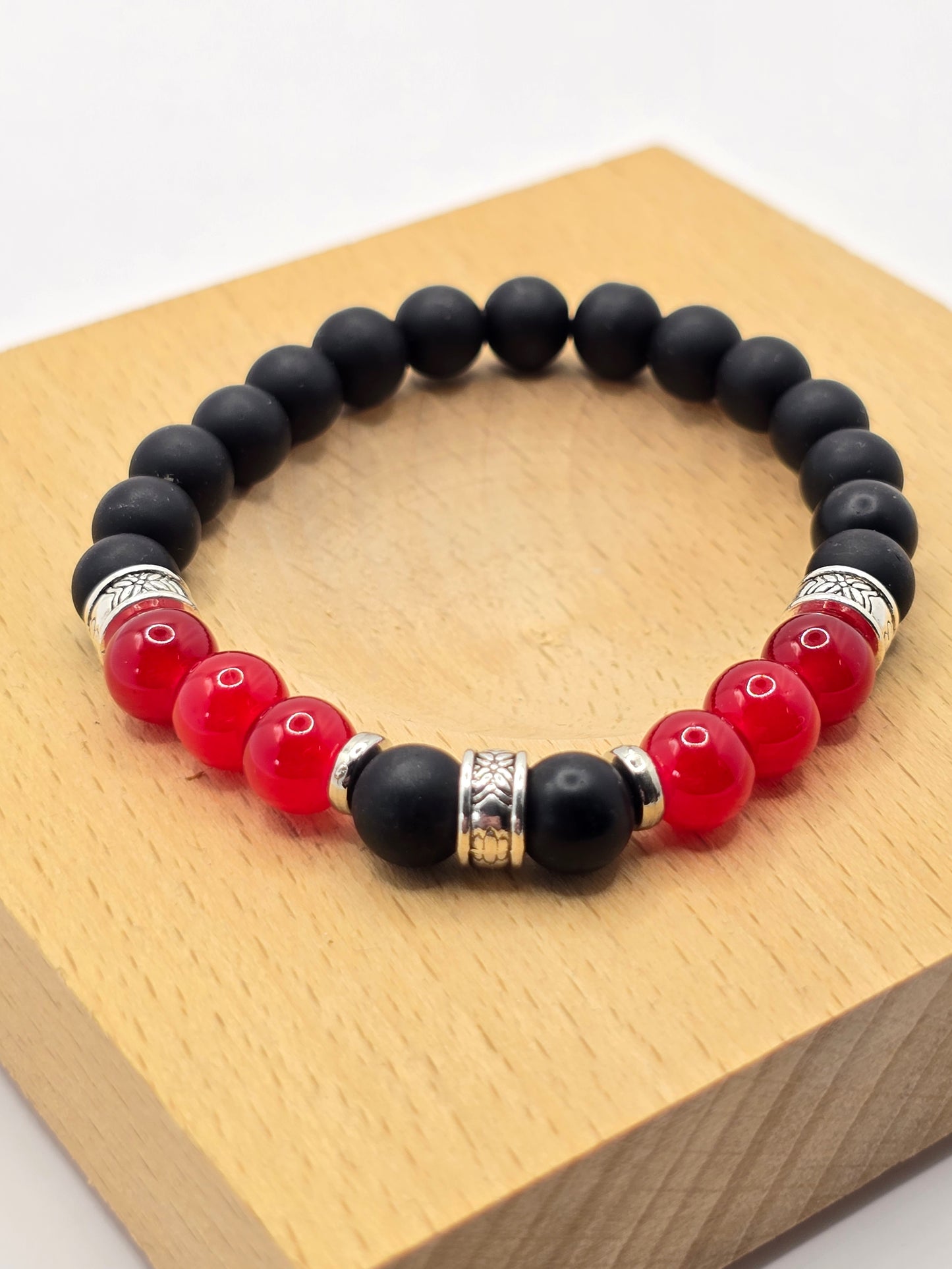 Men's glass beaded bracelet - Handmade black and red elasticated bracelet