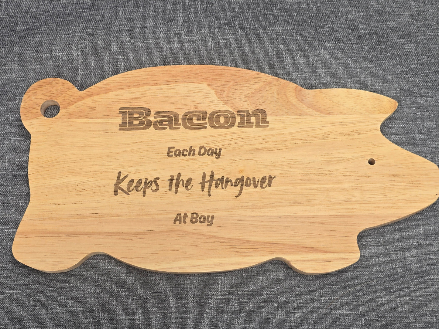 Piggy Chopping board - Funny engraved pig shaped chopping / BBQ serving board