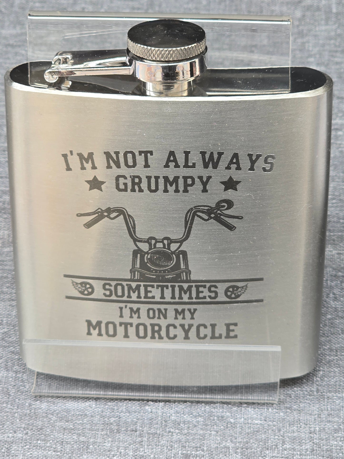 Engraved stainless steel 6oz hipflask - Spirit / Liquor flask with various designs - With Gift Box