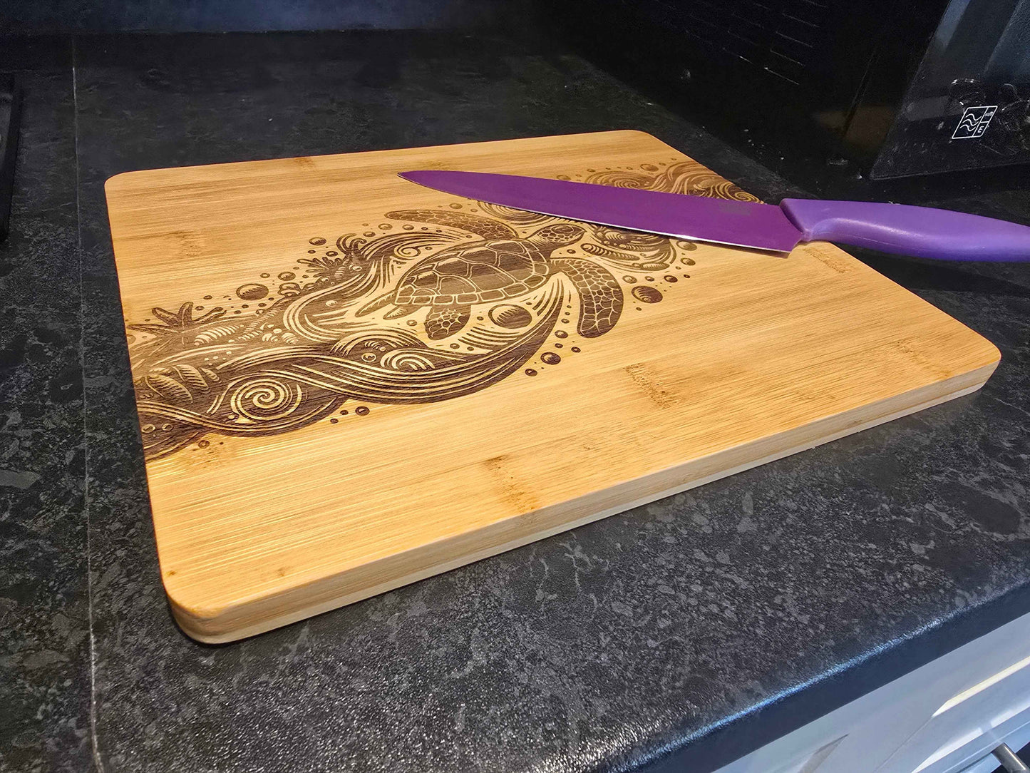 Sea Turtle chopping board - Ocean themed bamboo cutting board
