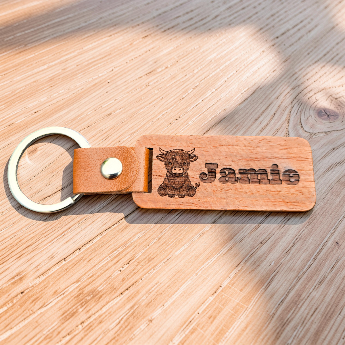 Personalised highland cow wooden bag tag / keyring