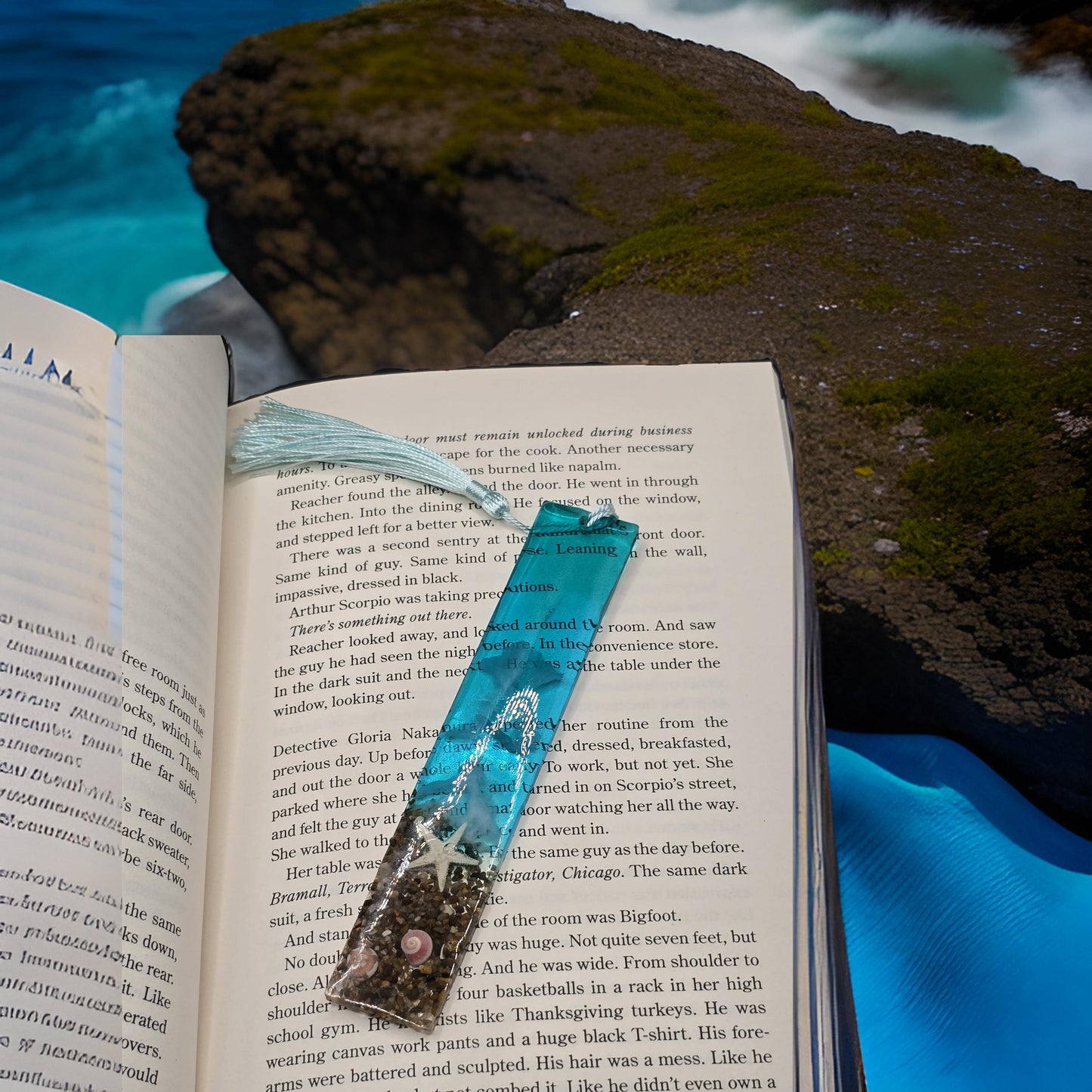 Beach themed resin bookmark - Resin ocean with real sand and shells