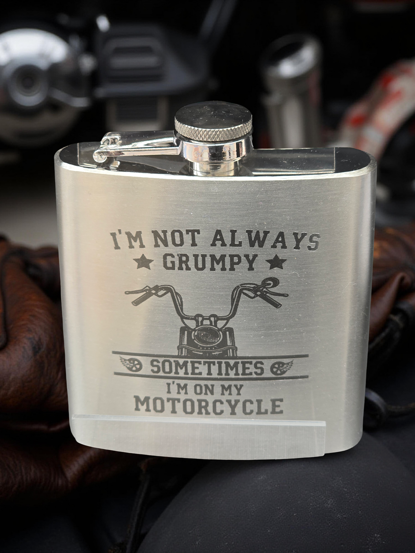Engraved stainless steel 6oz hipflask - Spirit / Liquor flask with various designs - With Gift Box
