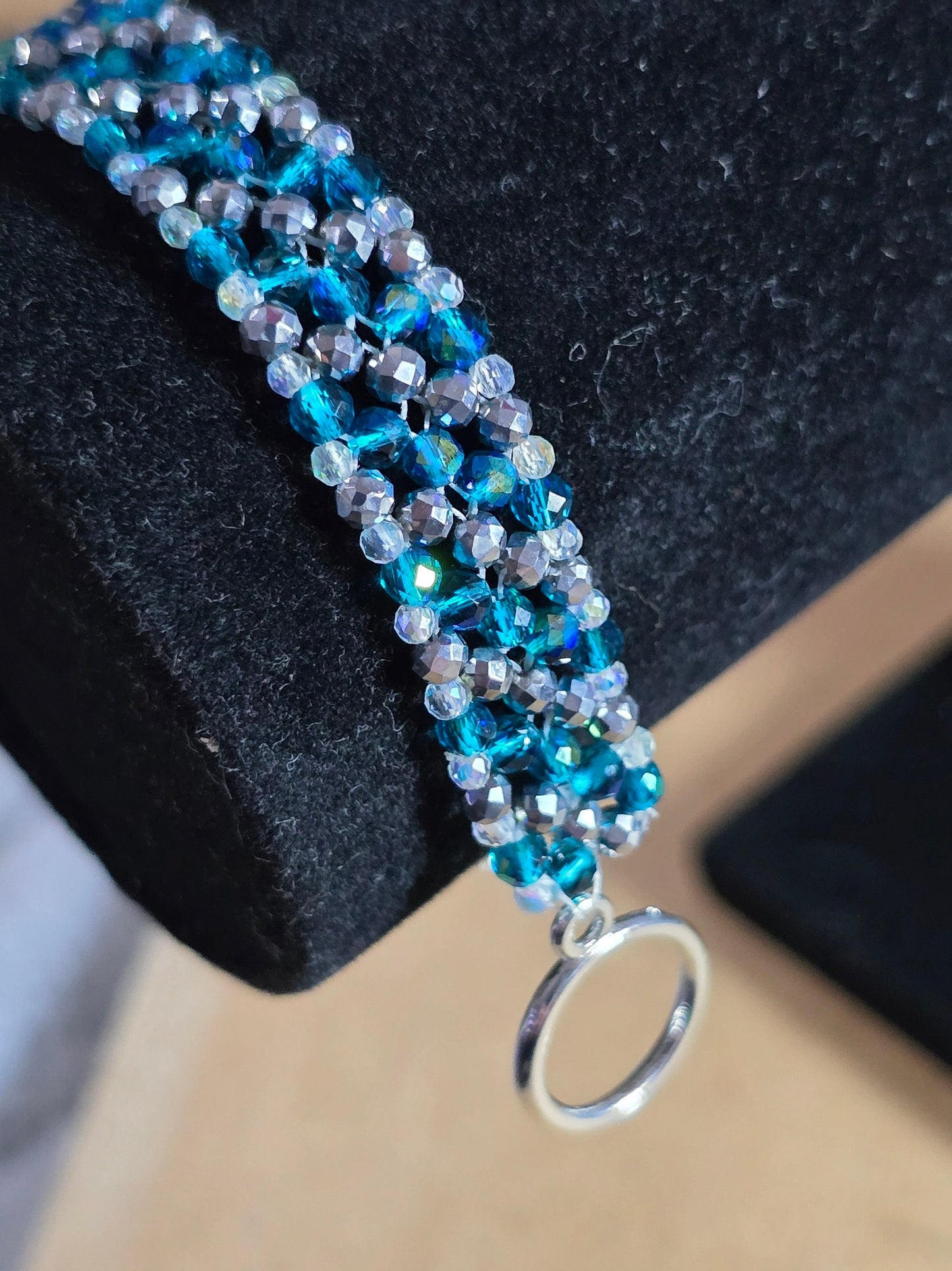 2 tone diagonal striped glass crystal bracelet - Silver and Blue