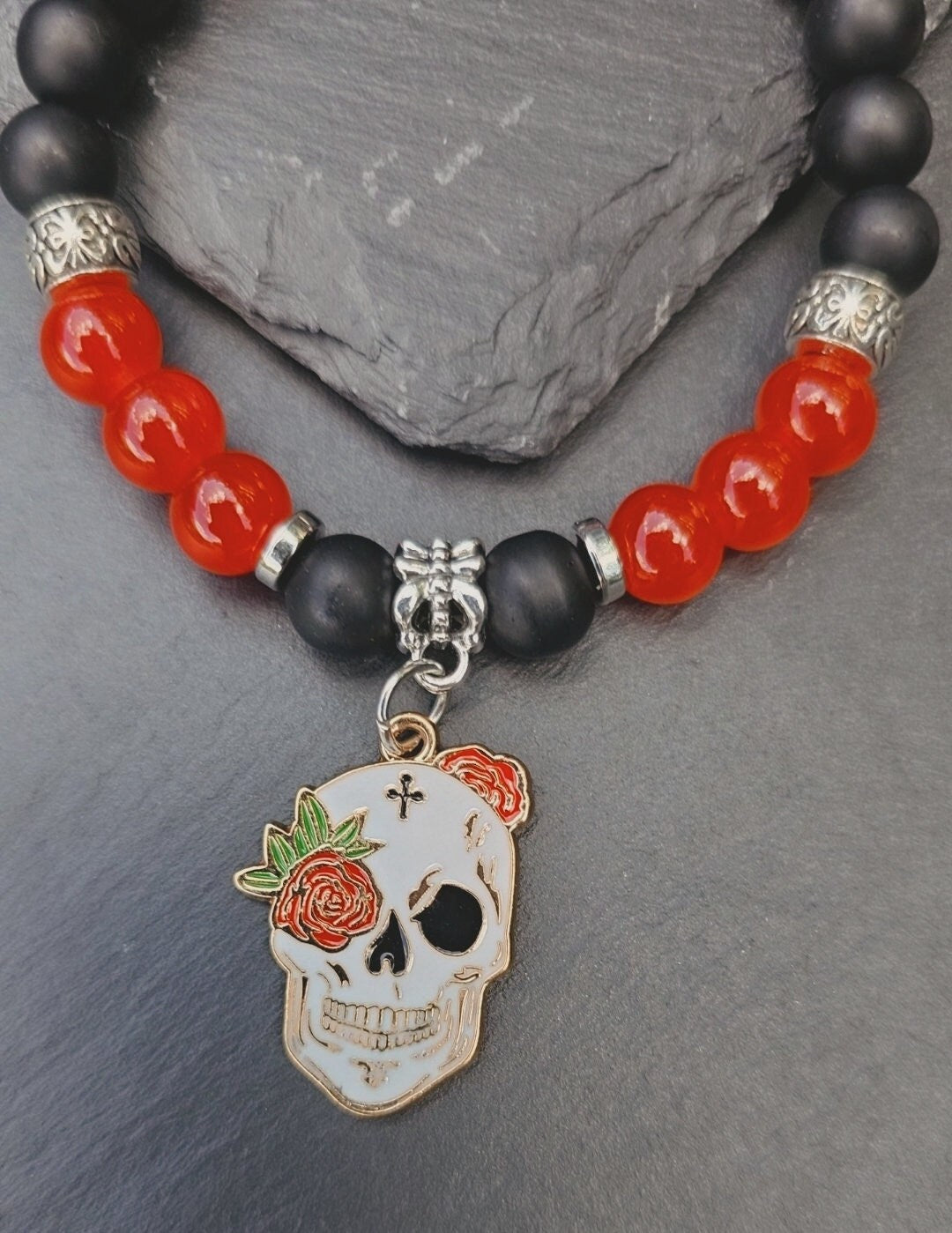 Skull Charm Bracelet - Halloween Skull and rose elastic costume bracelet for parties