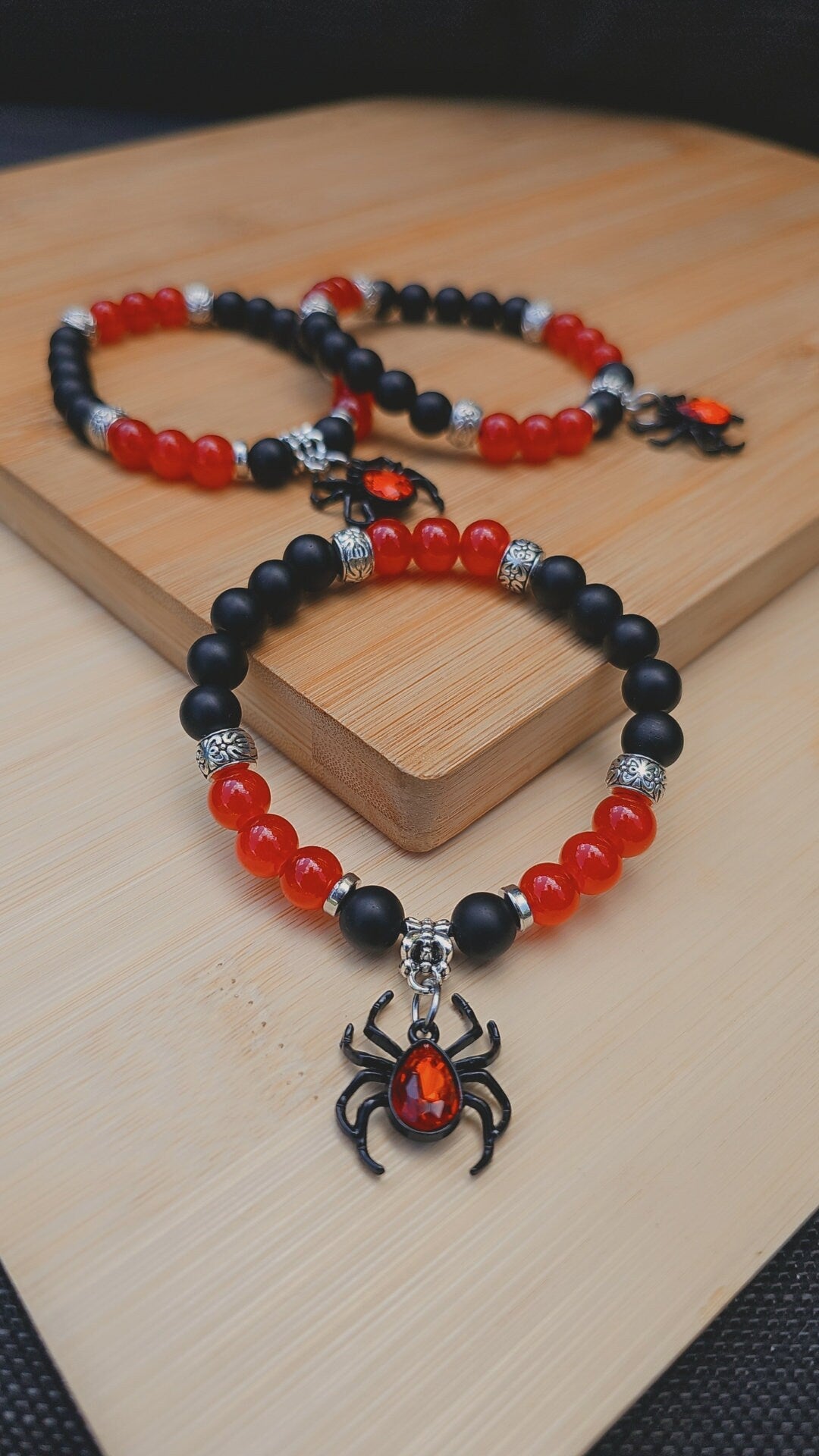 Spider Bracelet - Halloween spider charm elastic bracelet for costume and parties