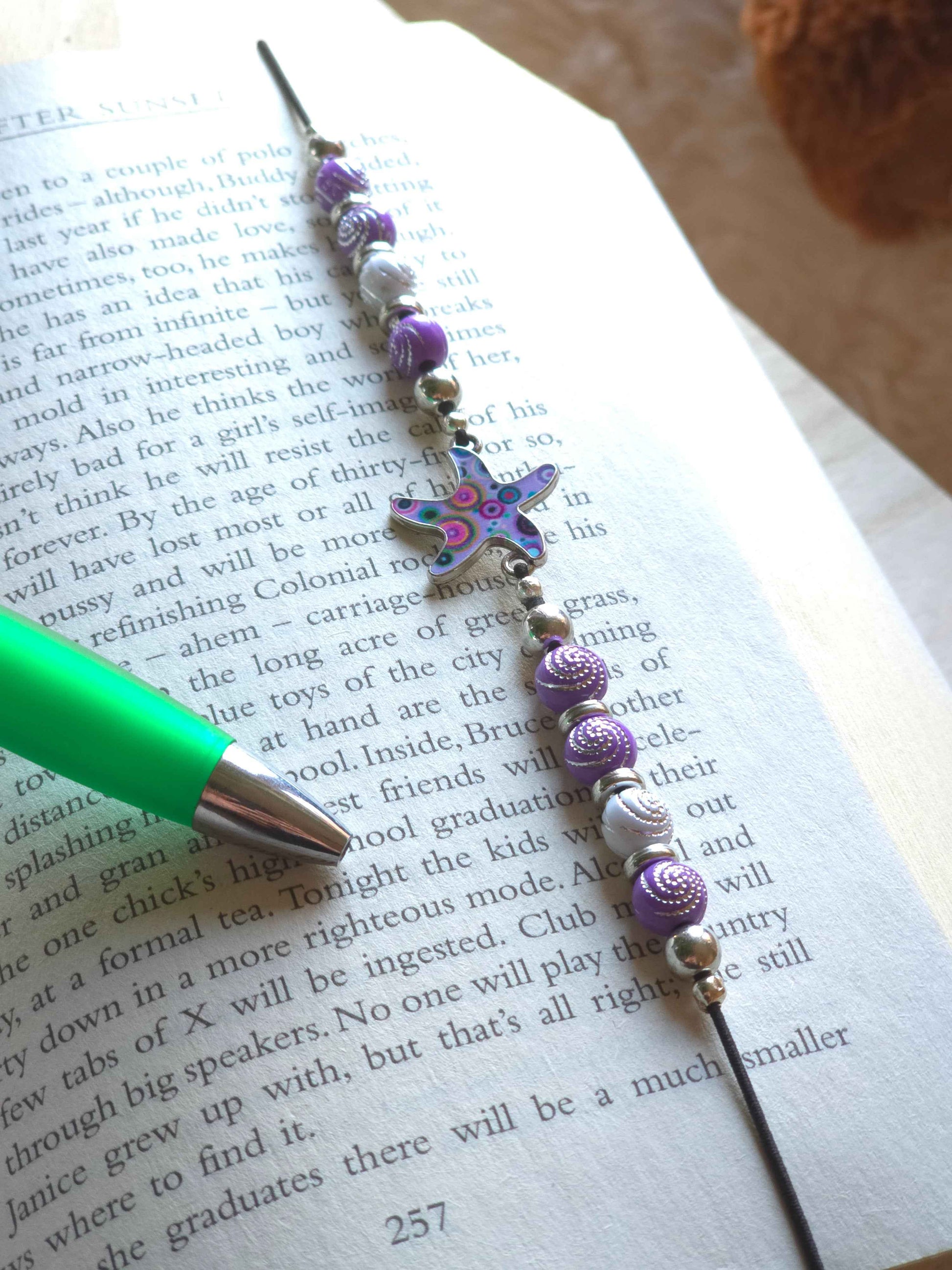 Starfish elastic wraparound Bookmark - Place holder for hardbacks, paperbacks, journals and diaries