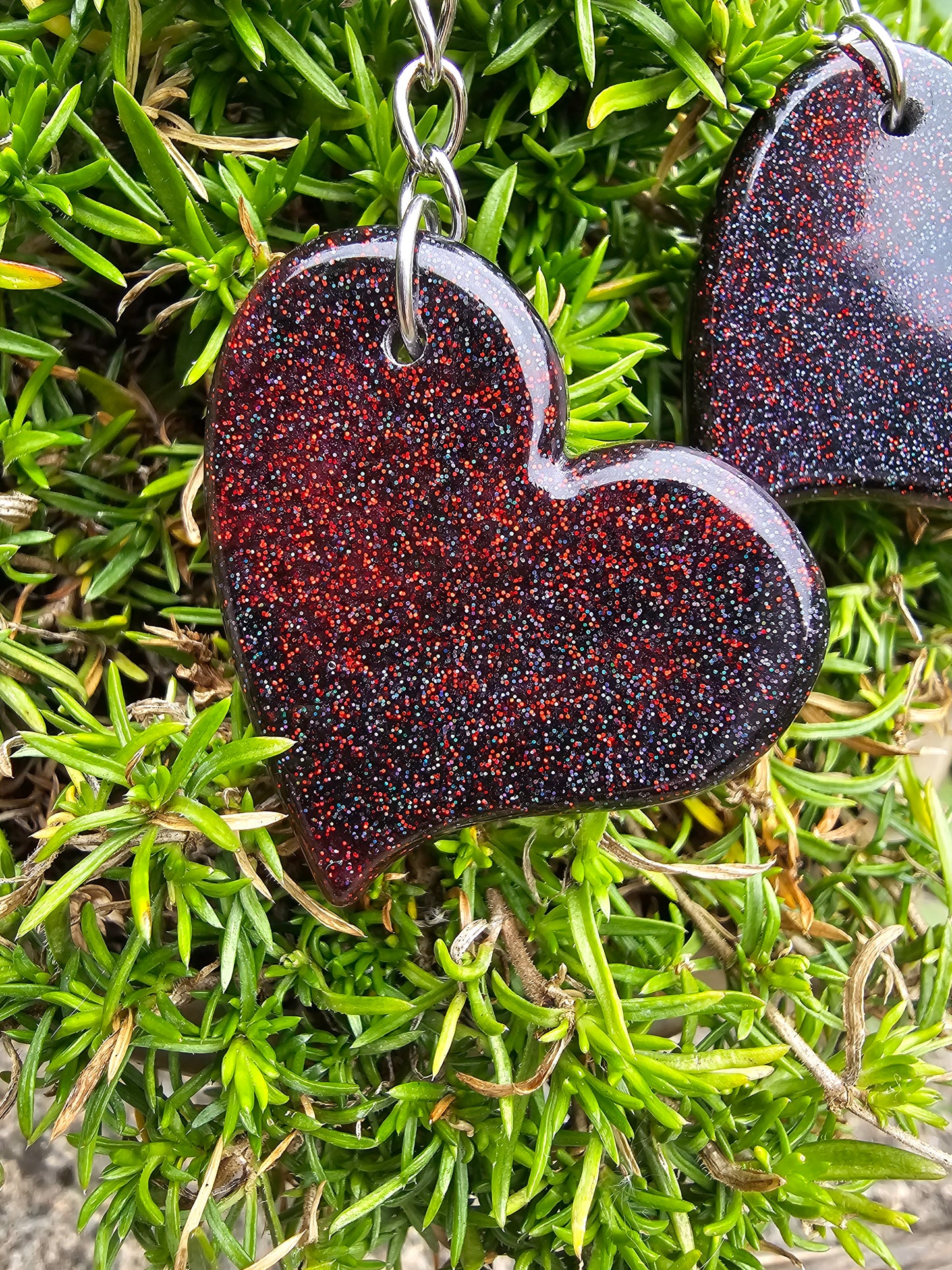 Heart Shaped Red & Black Resin Glitter Keyrings - Set of 2 keychains / Bag Charms