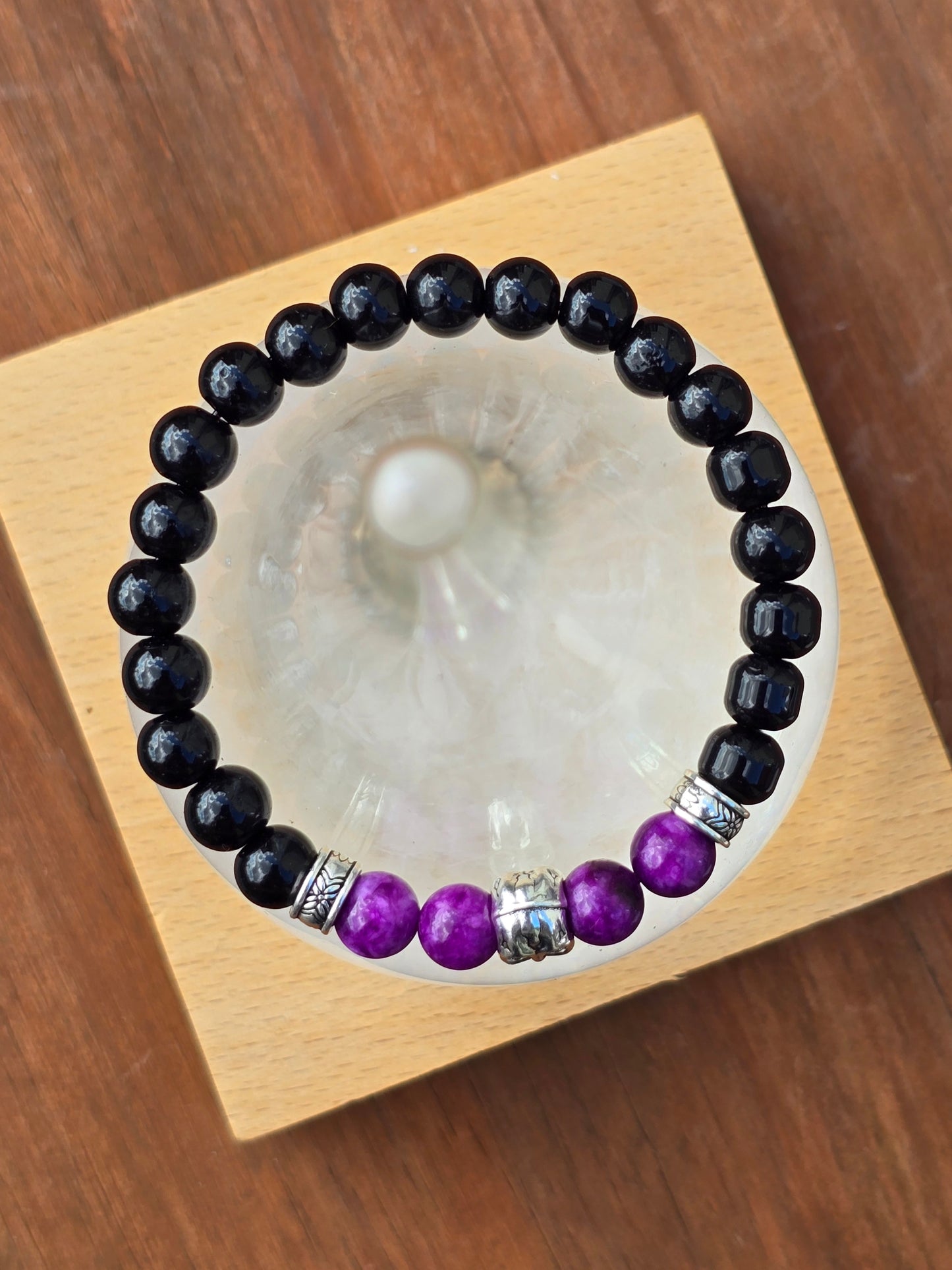 Mens purple beaded skull bracelet - Elastic fit 7" bracelet