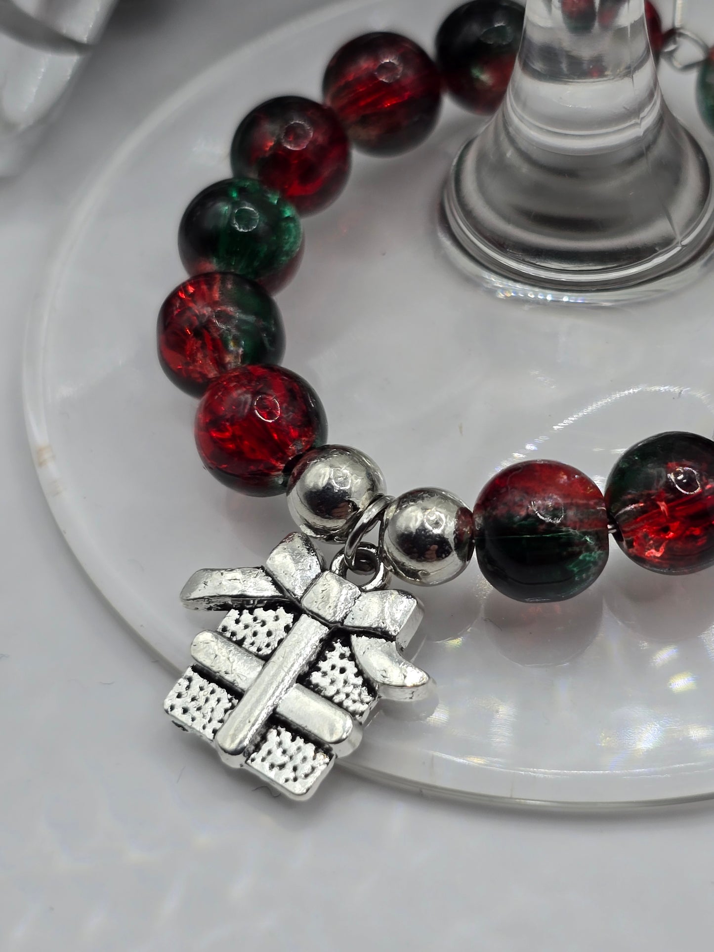 Christmas Wine Glass Charms 4 Pack - Xmas Tree, Stocking, Gift, Snowflake