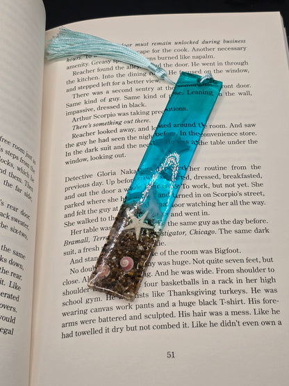 Beach themed resin bookmark - Resin ocean with real sand and shells
