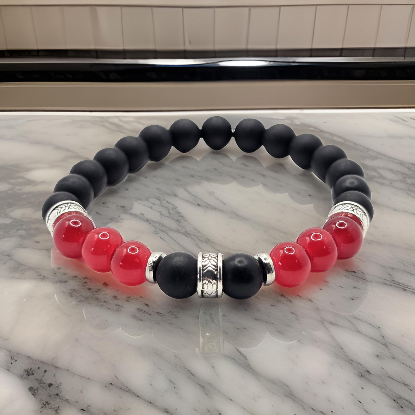 Men's glass beaded bracelet - Handmade black and red elasticated bracelet