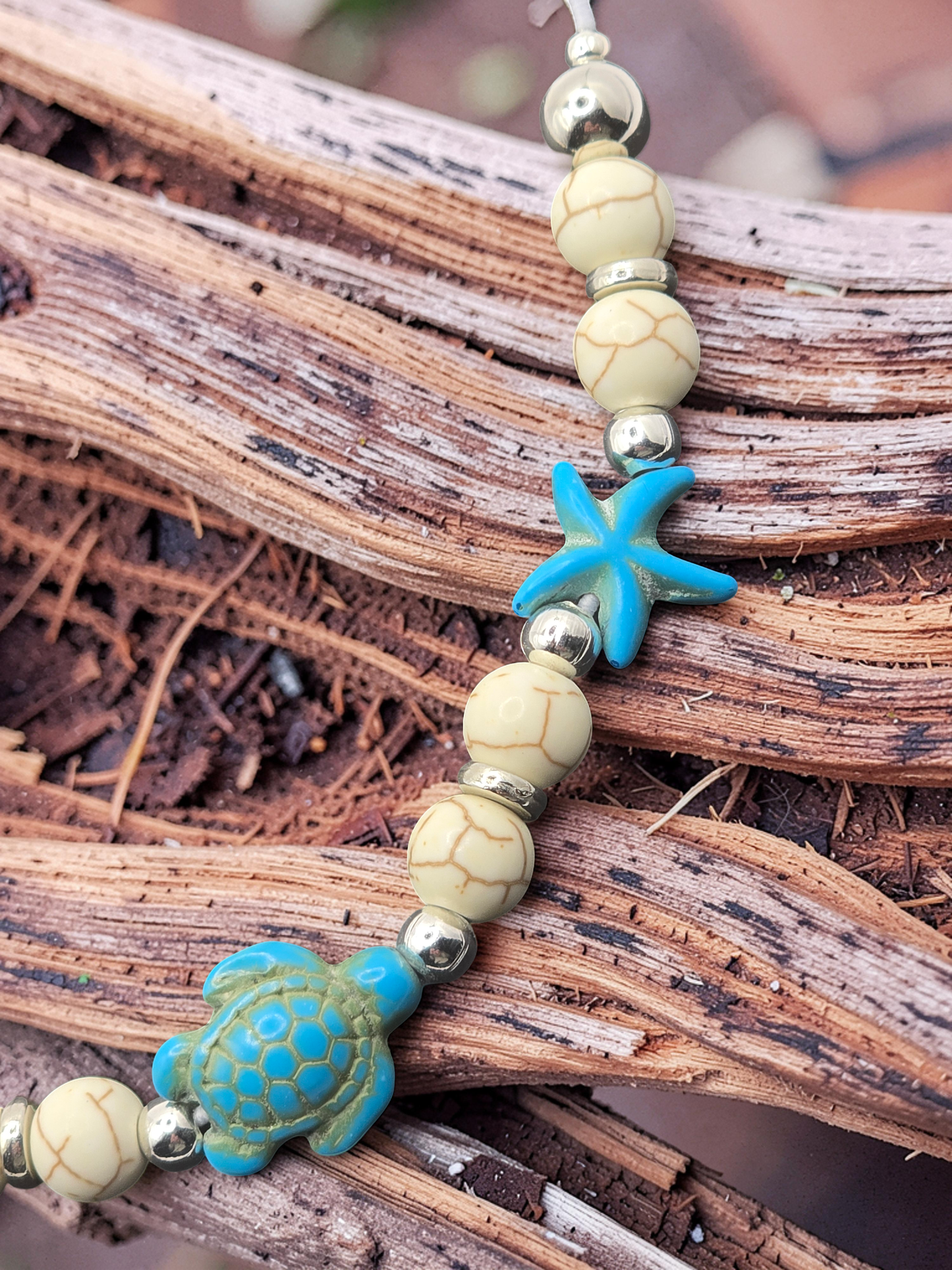 Sea Life Elastic Bookmark with Sea Turtle and Starfish Charms