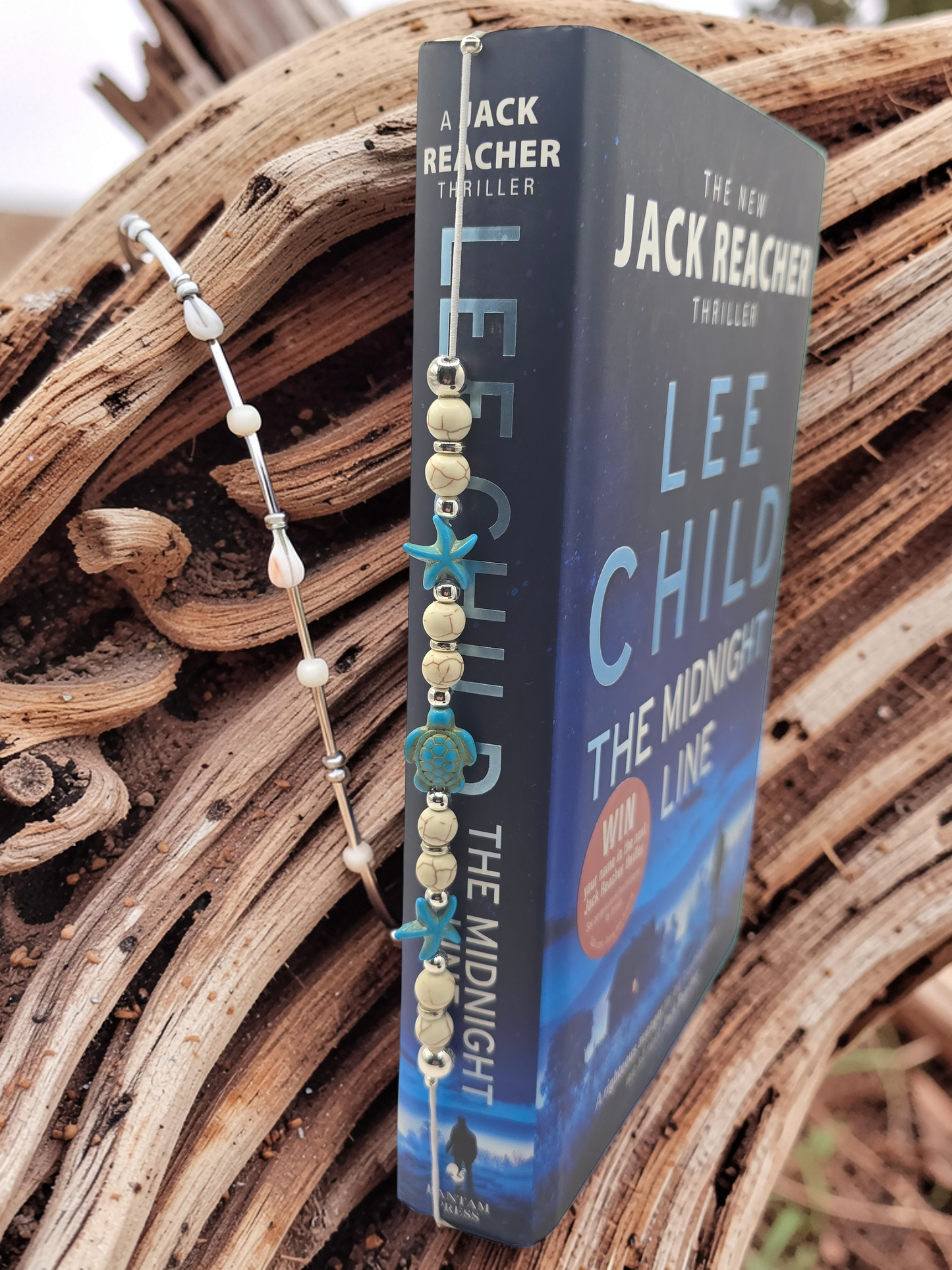 Sea Life Elastic Bookmark with Sea Turtle and Starfish Charms