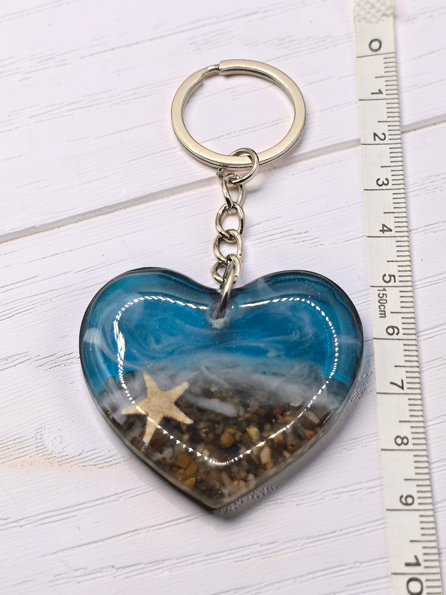 Resin Beach Keyring - Ocean theme keychain - Heart / Round Shapes