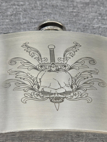 Engraved stainless steel 6oz hipflask - Spirit / Liquor flask with various designs - With Gift Box