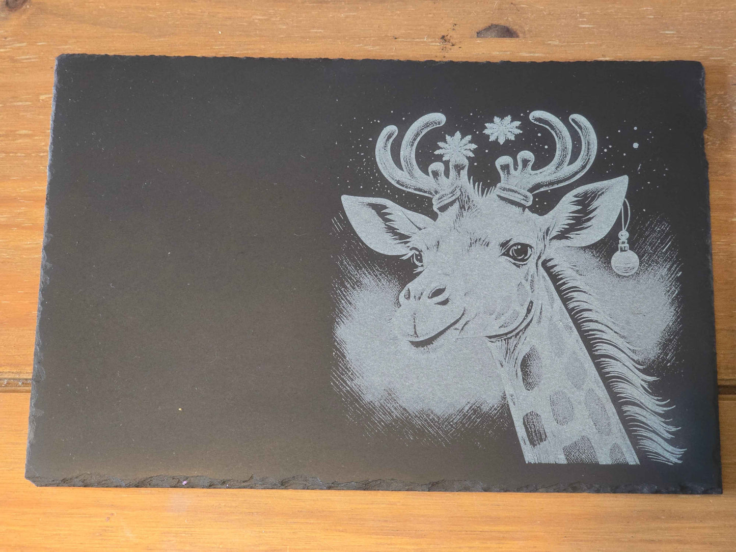Regal Christmas Giraffe Engraved Slate Serving Platter (30cm x 20cm)