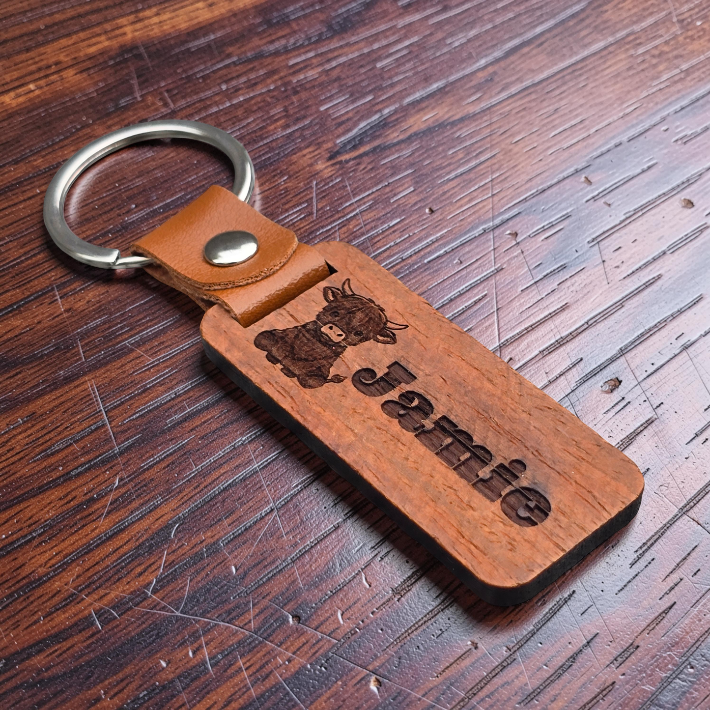 Personalised highland cow wooden bag tag / keyring
