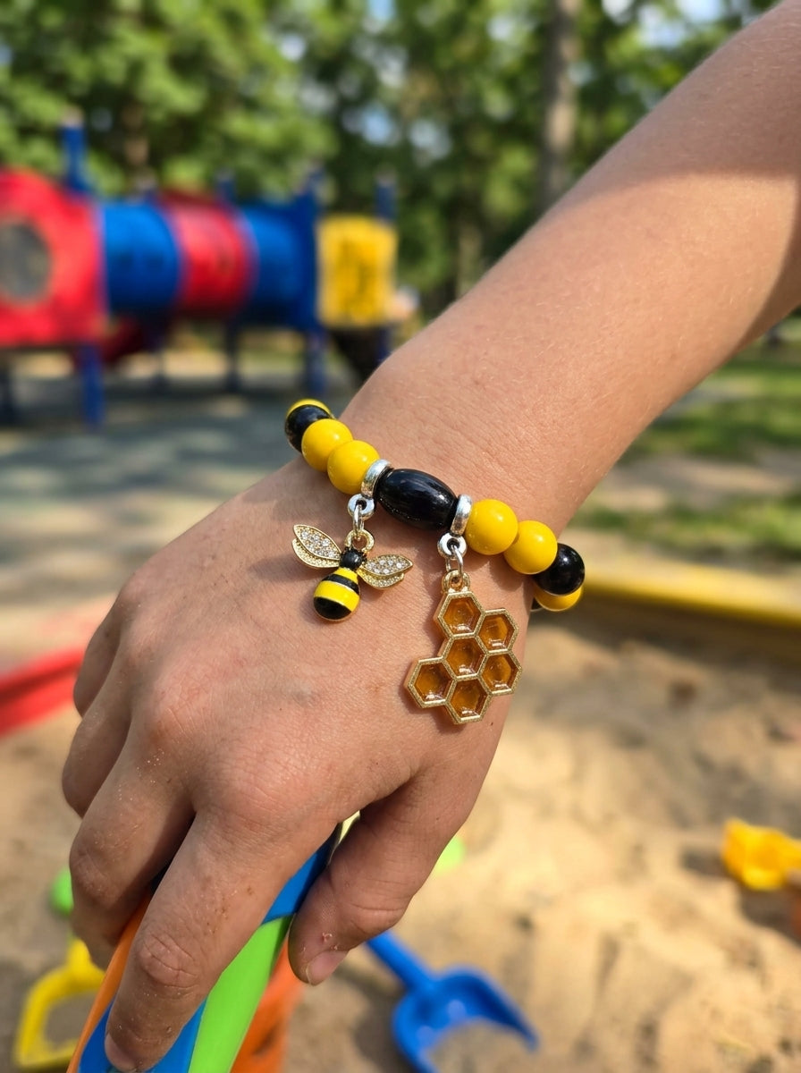 Bumble Bee Bracelet - Fun Elasticated Accessory for Kids and Adults - Ideal for Insect Lovers