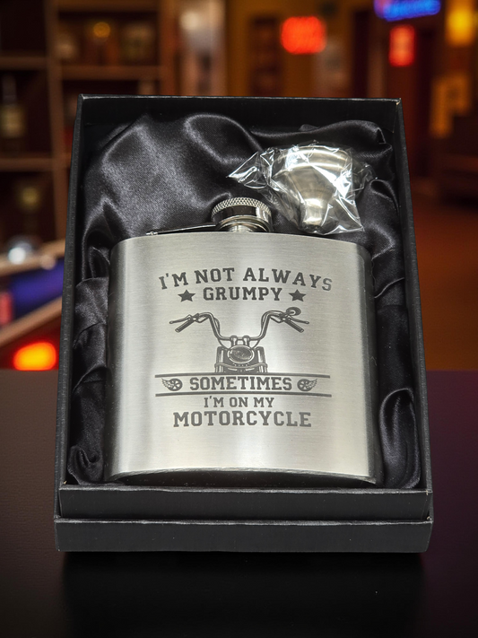 Engraved stainless steel 6oz hipflask - Spirit / Liquor flask with various designs - With Gift Box