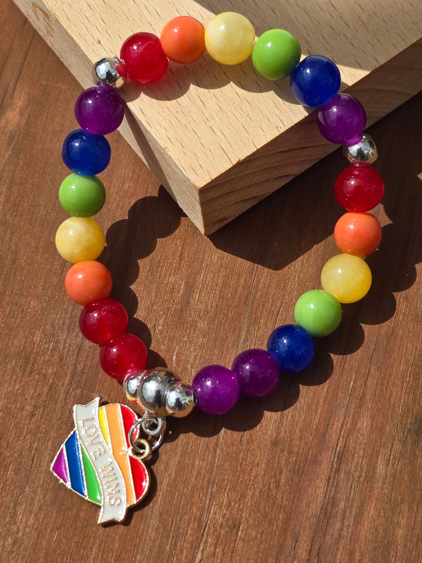 Pride Bracelet - Elastic multicoloured beaded bracelet with Love Wins Heart charm