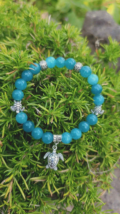 Sea Turtle Charm beaded bracelet - Blue/Turquoise Stone beads, and elasticated band to fit most wrist sizes