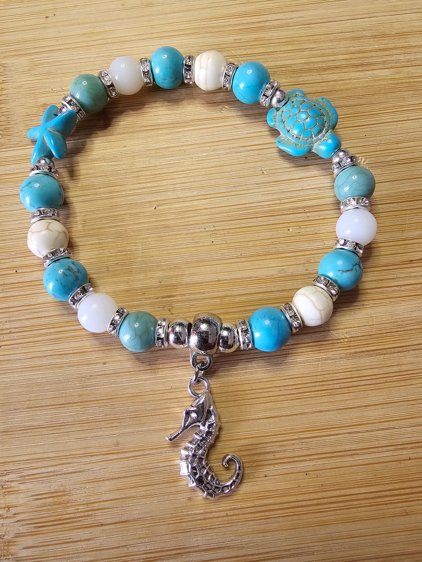 Beaded charm bracelet - One size elastic bracelet - Various designs available