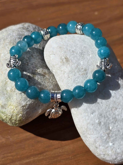 Sea Turtle Charm beaded bracelet - Blue/Turquoise Stone beads, and elasticated band to fit most wrist sizes