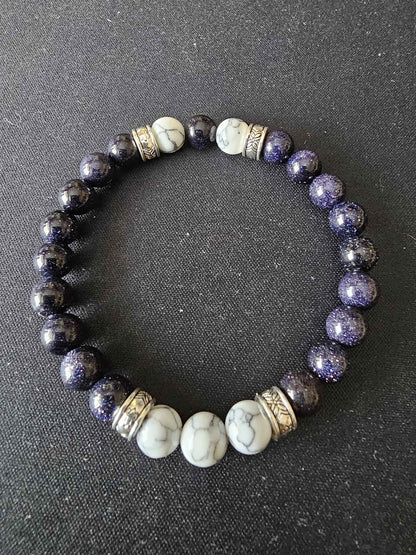 Unisex Blue and white marble effect elastic beaded bracelet - Handmade item