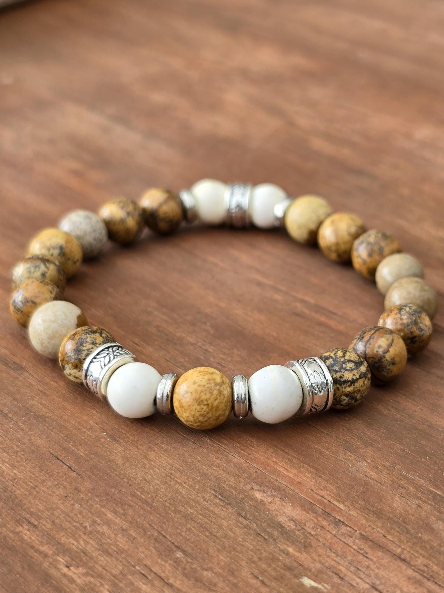 Men's Wooden Effect Beaded Bracelet - Natural Coloured Elastic Beaded Bracelet
