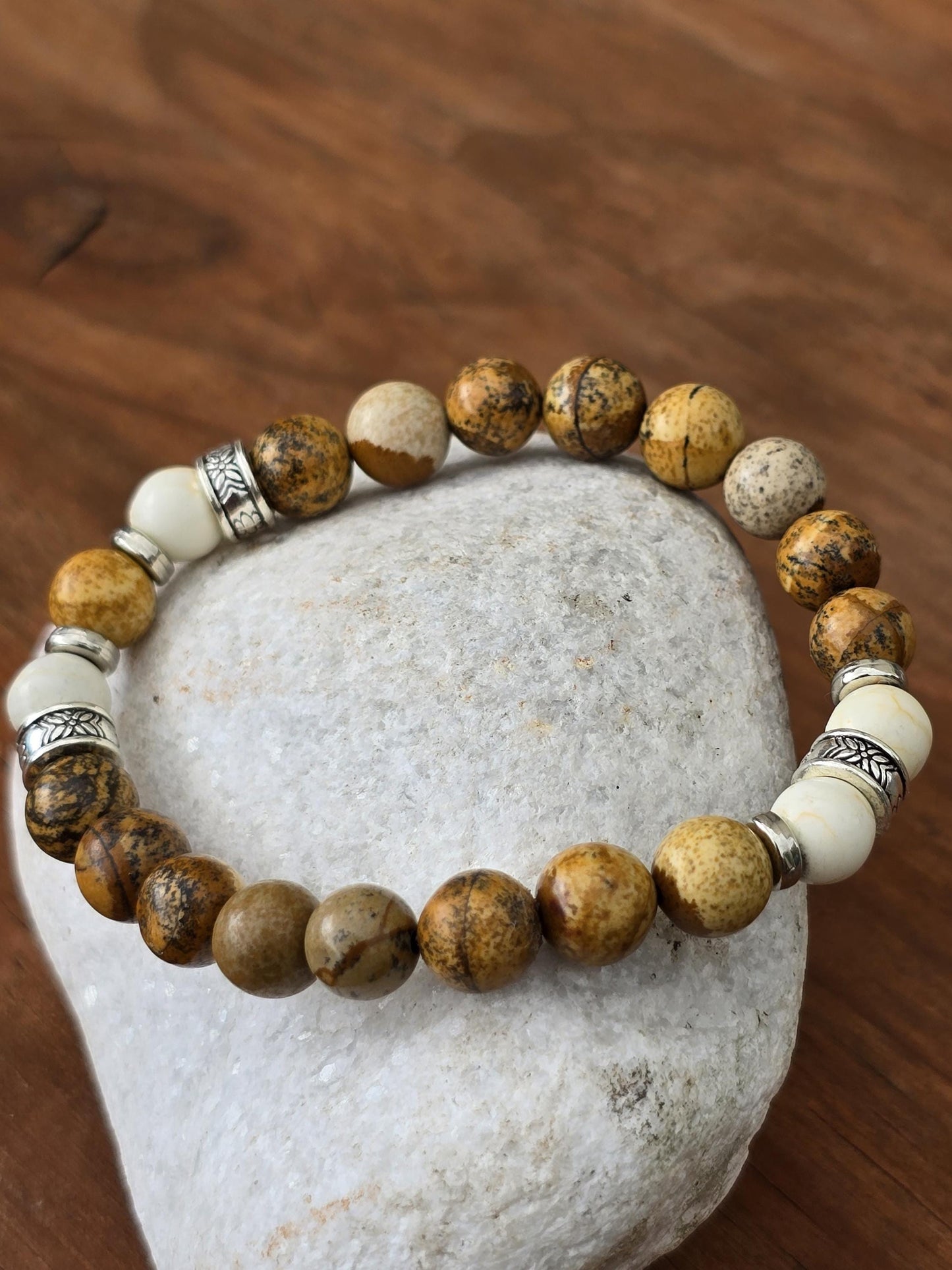 Men's Wooden Effect Beaded Bracelet - Natural Coloured Elastic Beaded Bracelet