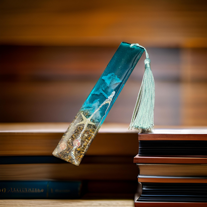 Beach themed resin bookmark - Resin ocean with real sand and shells