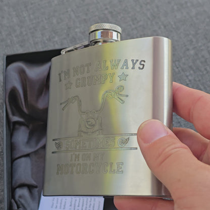 Engraved stainless steel 6oz hipflask - Spirit / Liquor flask with various designs - With Gift Box
